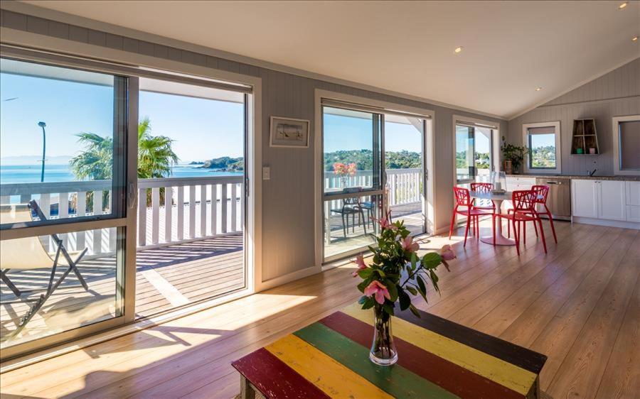 The Waiheke Pad - In The Heart Of Oneroa! 빌라 외부 사진